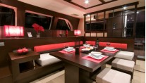 SEAZEN II Dining